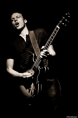 <span class='second-part'>Music </span> Live Rock