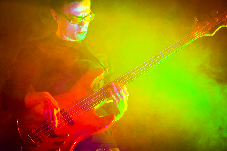 <span class='second-part'>Music </span> Clubbing