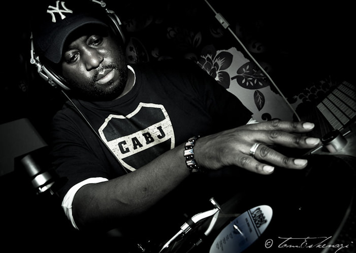 <span class='second-part'>Music </span> Clubbing