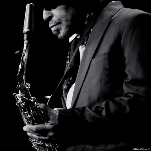 <span class='second-part'>Music </span> Live Jazz