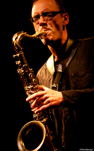 <span class='second-part'>Music </span> Live Jazz