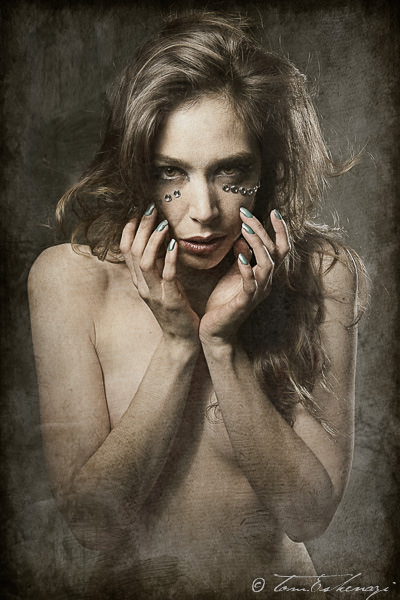 <span class='second-part'>Fashion </span> Beauty