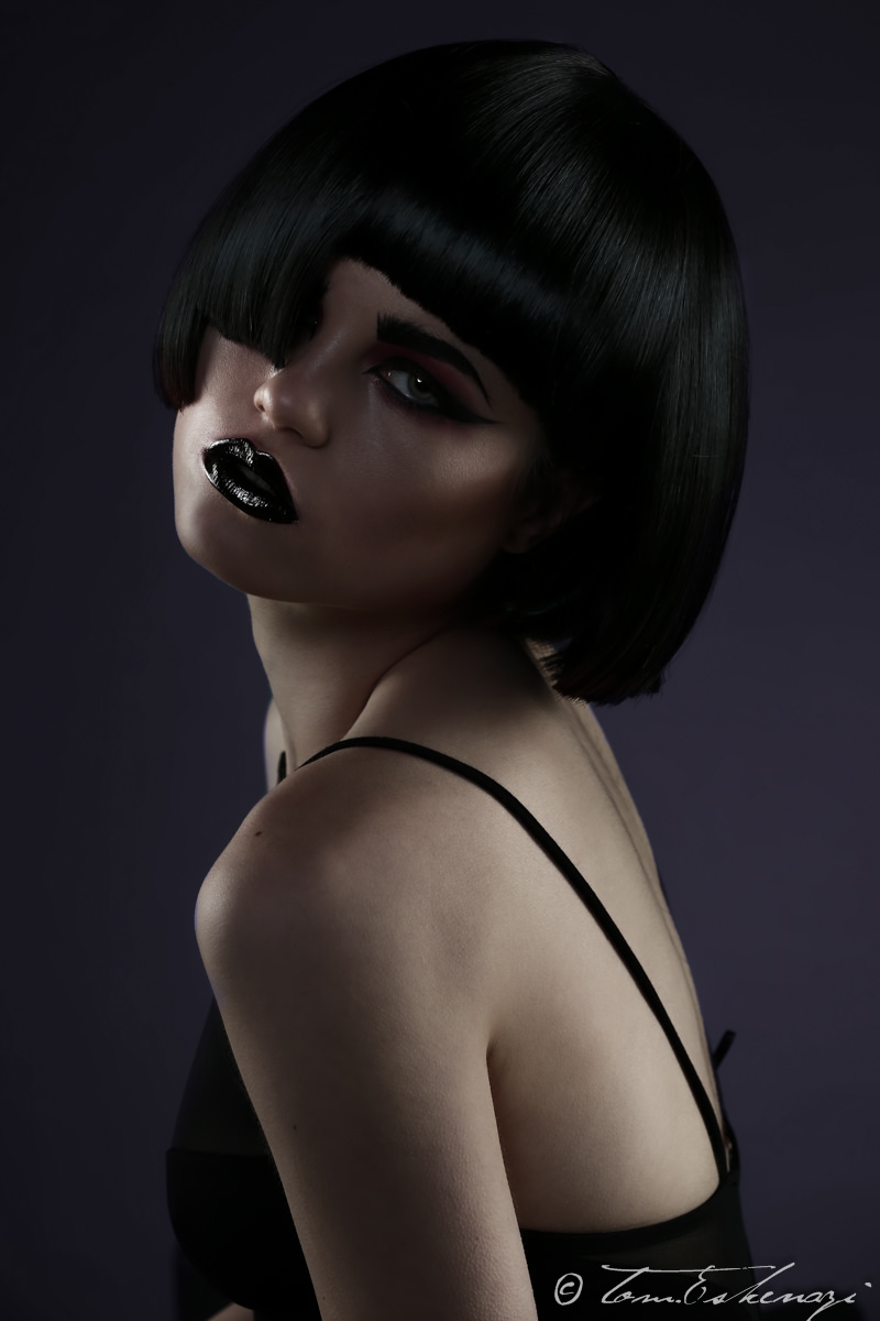 <span class='second-part'>Fashion </span> Alternative