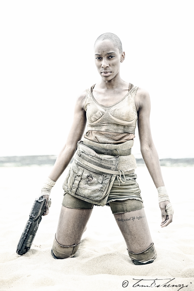 <span class='second-part'>Fashion </span> Dark Cinematic