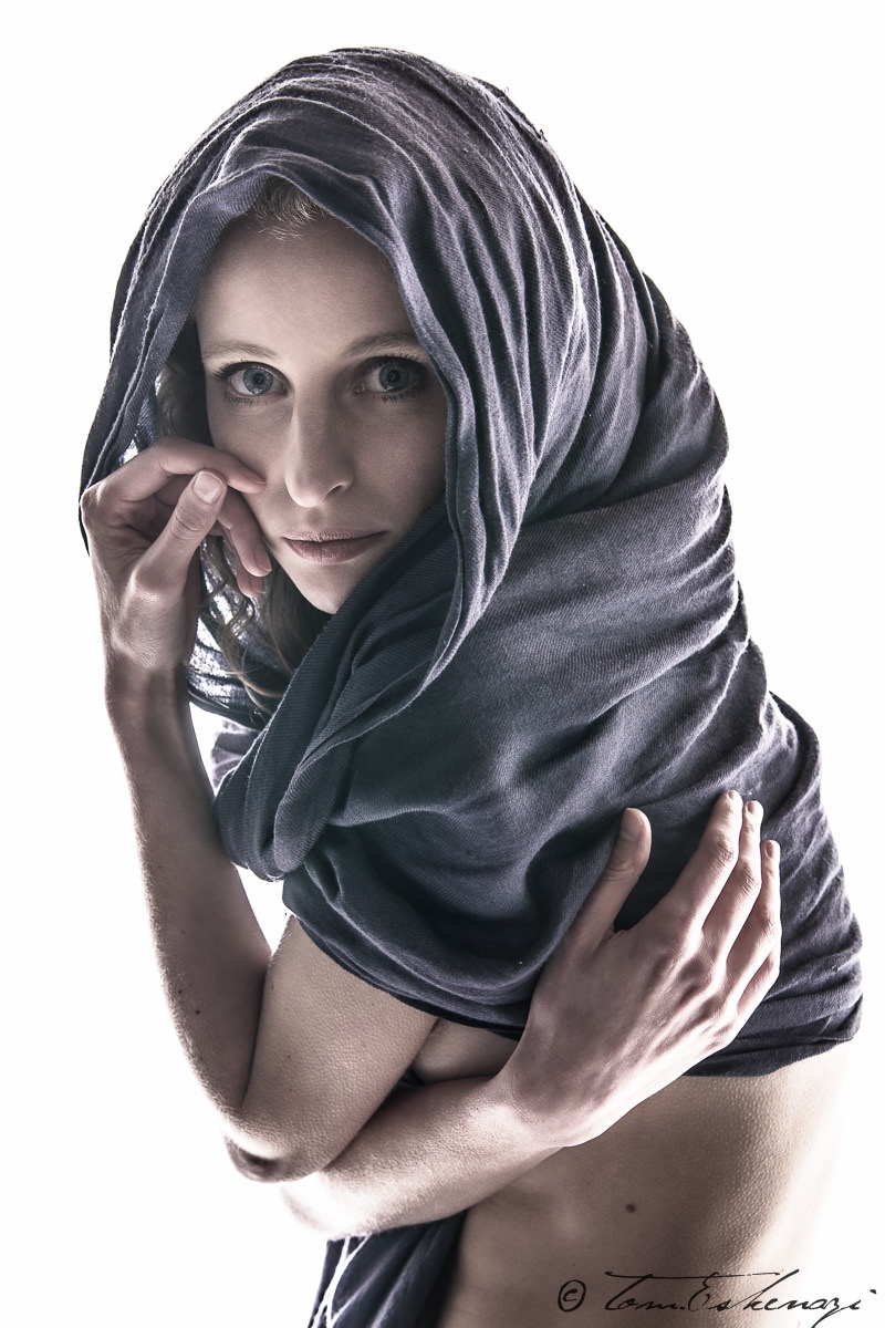 <span class='second-part'>Fashion </span> Editorial